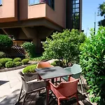 Hotel Ibis Heroes Square