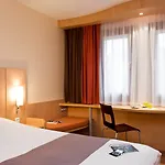 Ibis Heroes Square Budapest