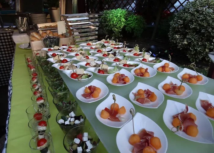 Ibis Heroes Square 3*