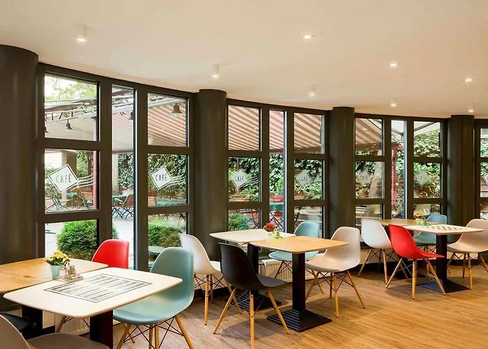 Ibis Heroes Square 3* Budapeste