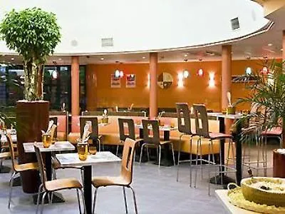 Ibis Heroes Square Hotel 3*