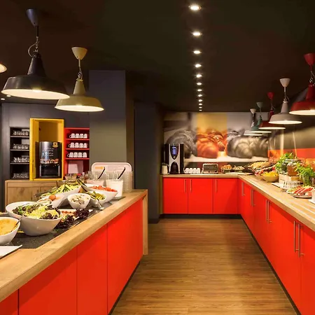 Hotel Ibis Heroes Square Budapest
