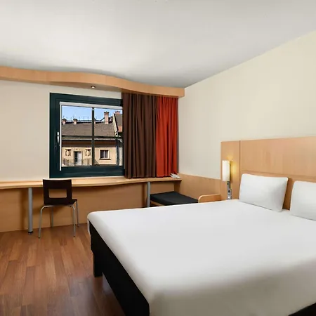 Hotel Ibis Heroes Square Budapest