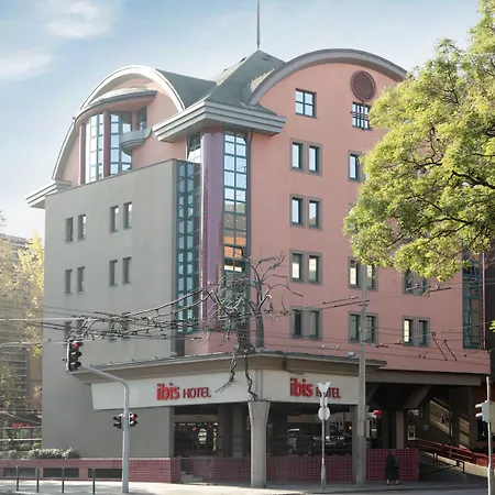 Szálloda Ibis Heroes Square 3*