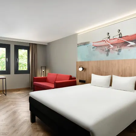 Ibis Styles Budapest Heroes Square 3* Budapest