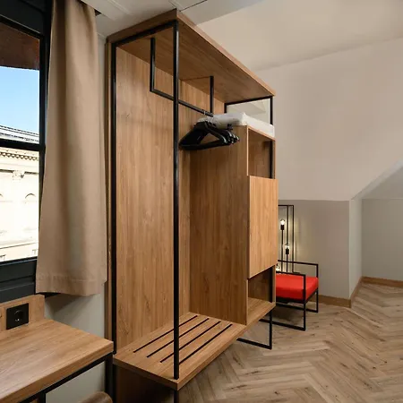 Ibis Styles Heroes Square Отель 3*