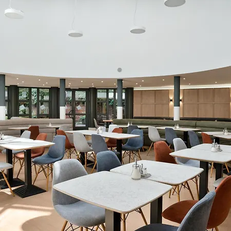Ibis Styles Heroes Square 3* Будапешт