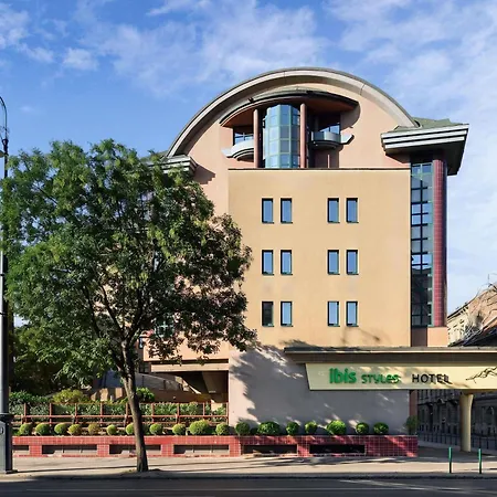 Ibis Styles Heroes Square