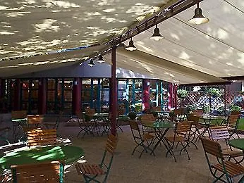 Ibis Heroes Square Szálloda