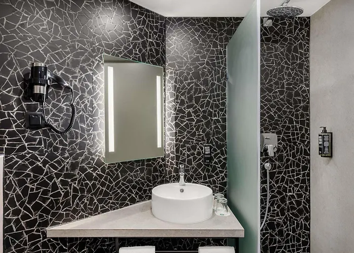 Ibis Heroes Square Hotell