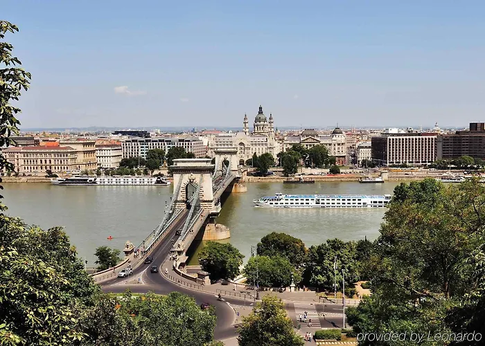 Szálloda Ibis Heroes Square