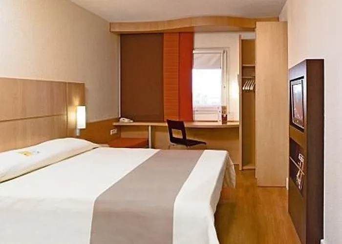 Hotell Ibis Heroes Square