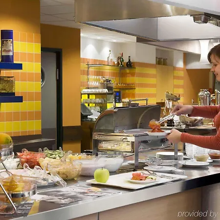 Hotel Ibis Heroes Square Budapest