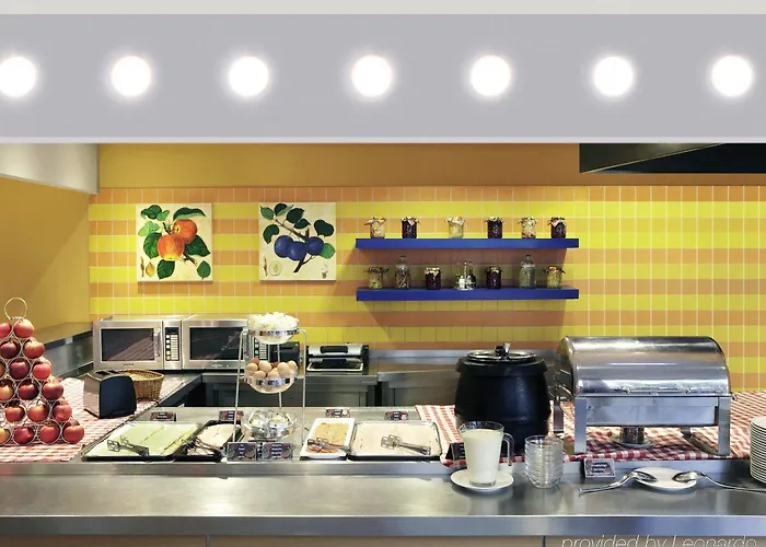 Hotel Ibis Heroes Square Budapest